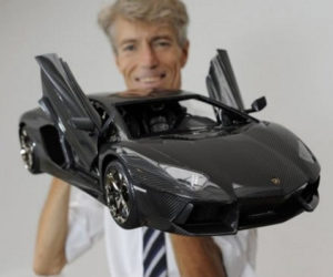 Lamborghini Aventador LP 700 4 Model Car