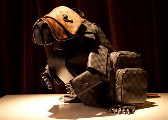 Animal sculpture Louis Vuitton bags