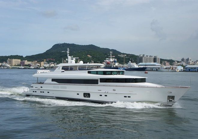 Horizon Megayacht Lady Gaga