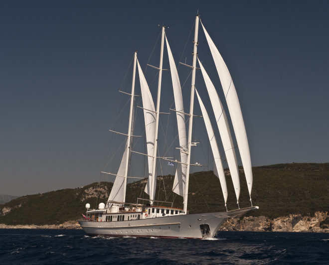 Superyacht Montigne