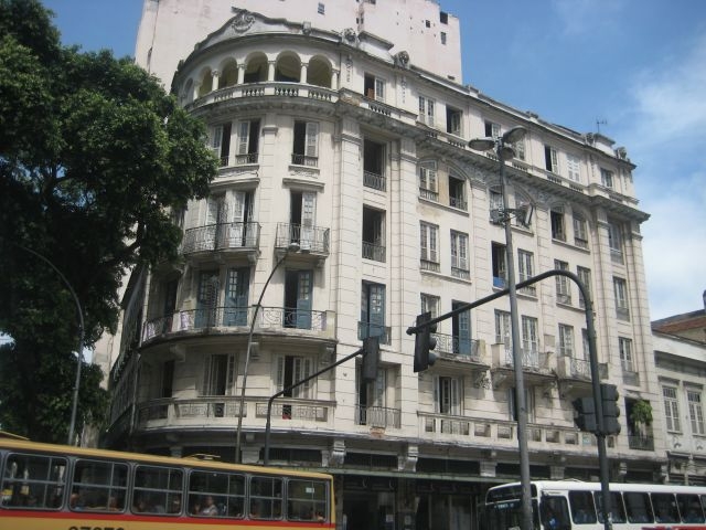 Le Paris motel ro de janeiro