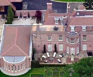 beckingham palace photo