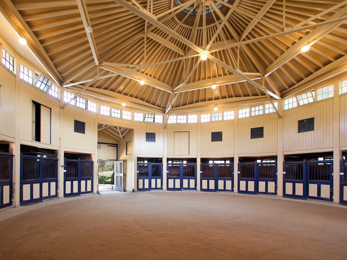 Rancho San Carlos barn
