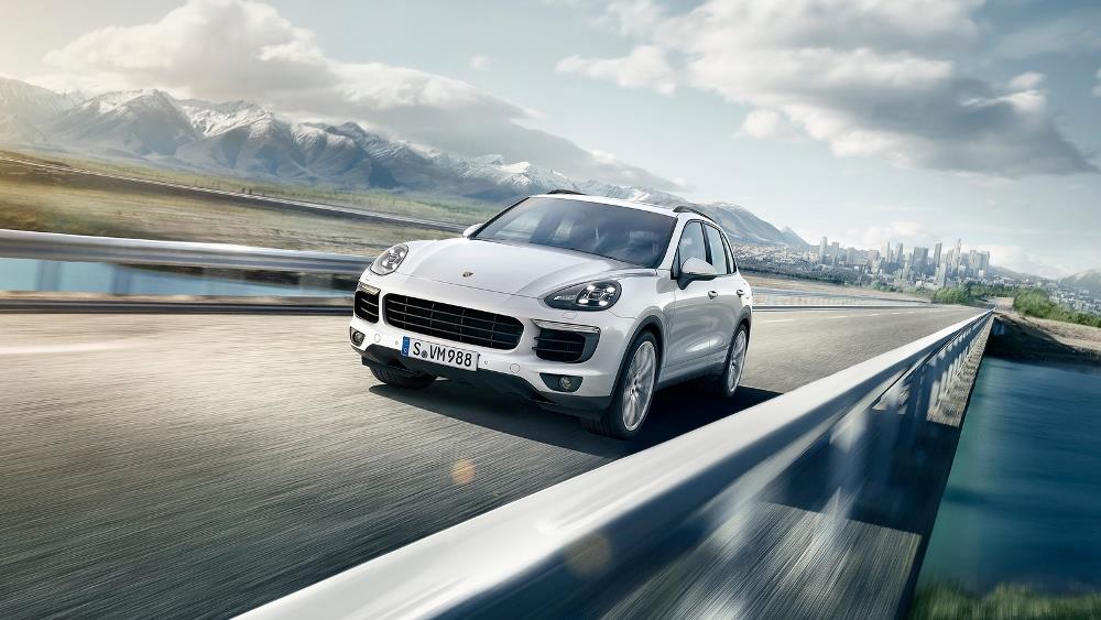 Porsche Cayenne S E-Hybrid photo