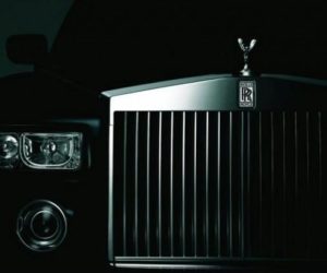 Rolls Royce announces SUV plan