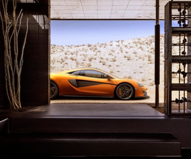 McLaren 570S Coupe orange