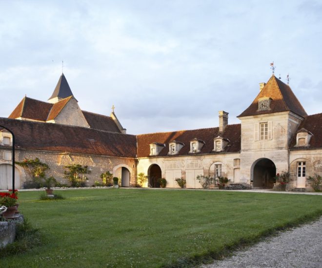 Château de Béru facade