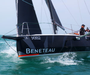The inward-facing ‘asymmetric tip foils’ are a major point of difference from the successful Figaro 2