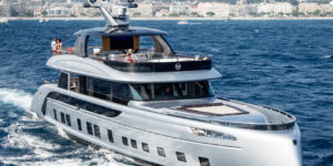 Dynamiq GTT 115 superyacht