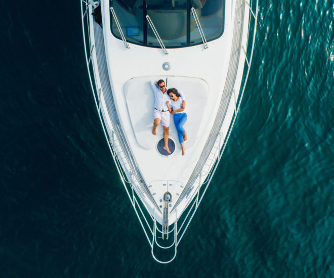 Azimut 55 by Simpson Yacht Charter