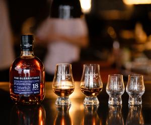LUXUO x The Glenrothes whisky bottle and glasses