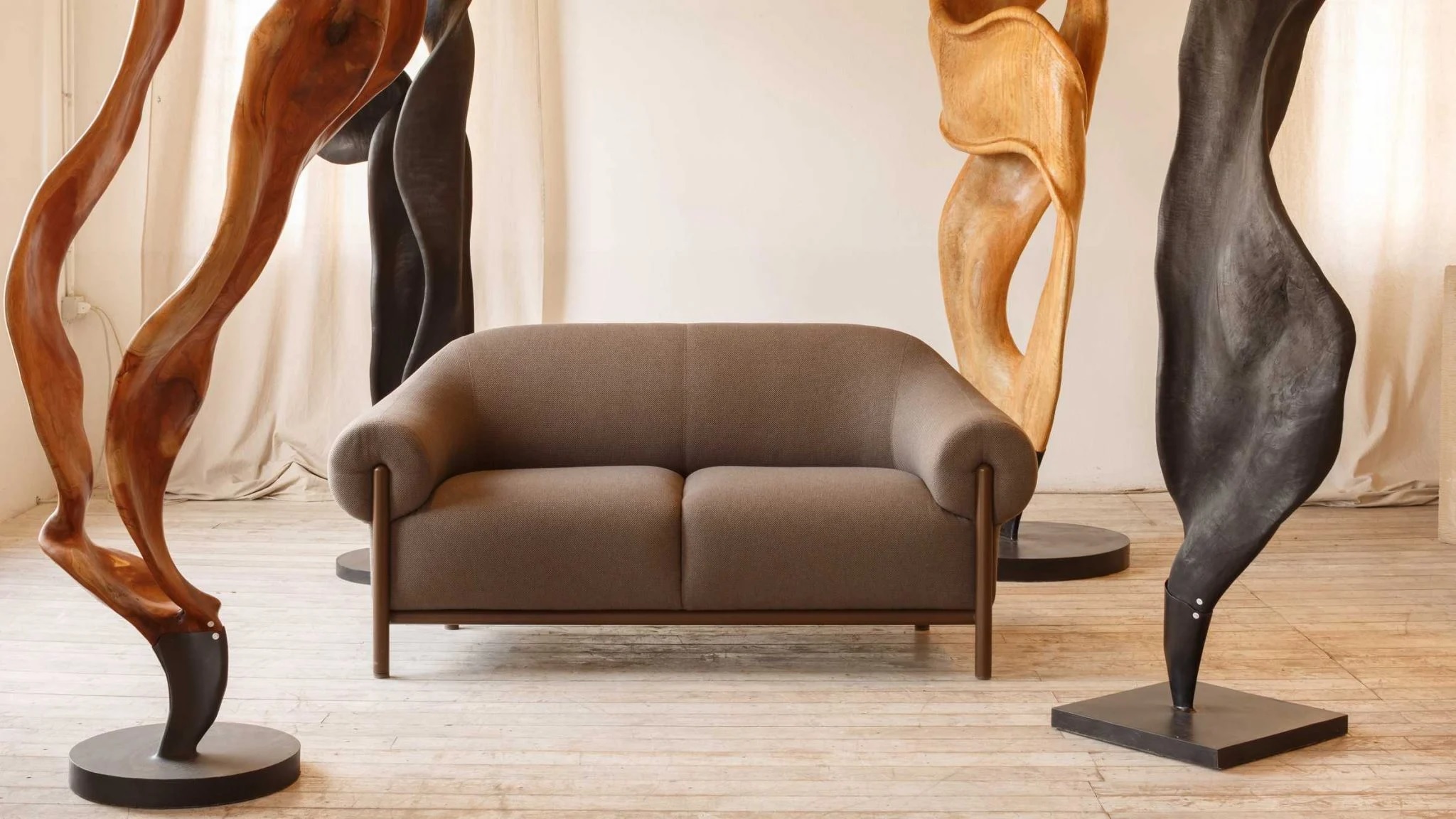 Best Designer Settees To Cuddle In for Valentine's Day 2022