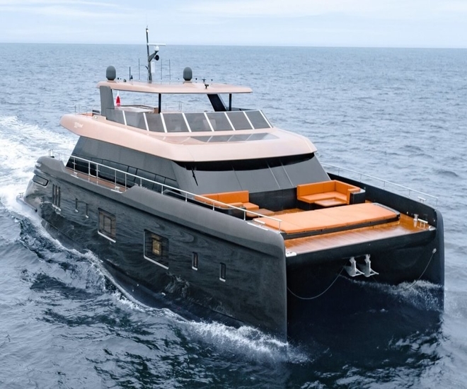 100 Sunreef Power exterior