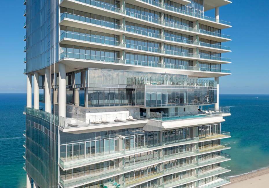 Facade of Turnberry Ocean Club Residences