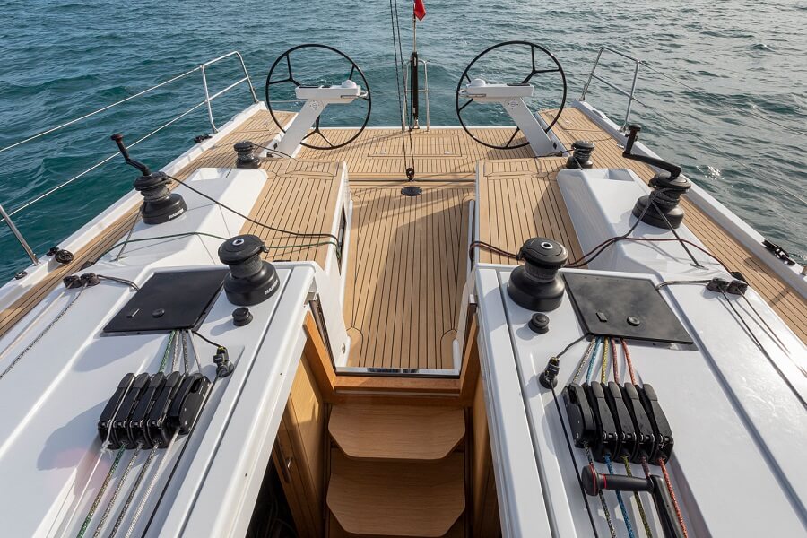 Grand Soleil 44 Cockpit