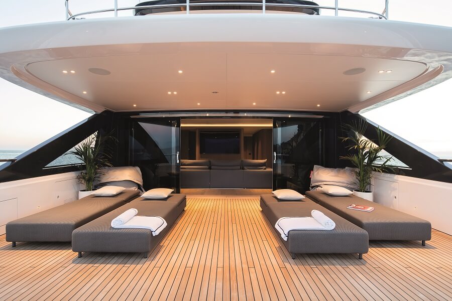Open aft deck on the upper deck