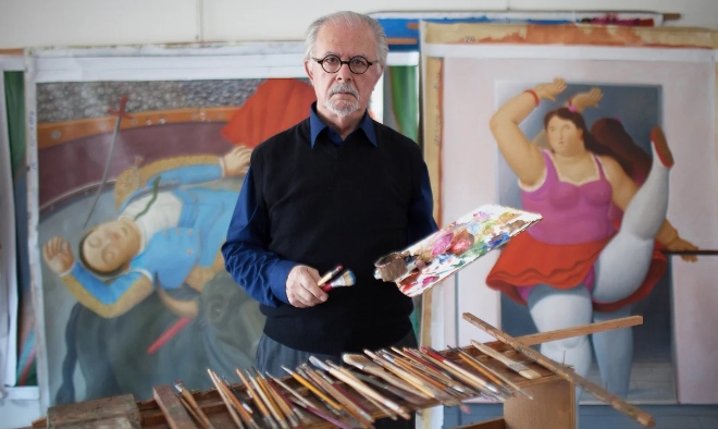 Botero in posing for a picture in his studio, 15 March 2012. Photo: Massimo Sestini