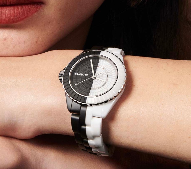 Chanel J12 Eclipse