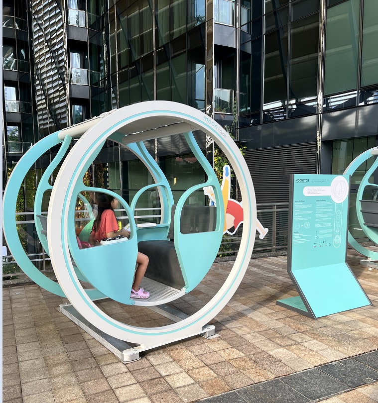 Moon Cycle kinetic swing
