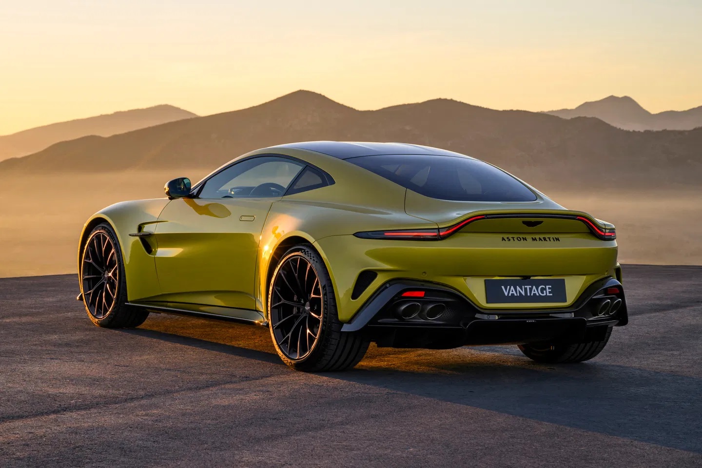 Aston Martin Vantage Coupe