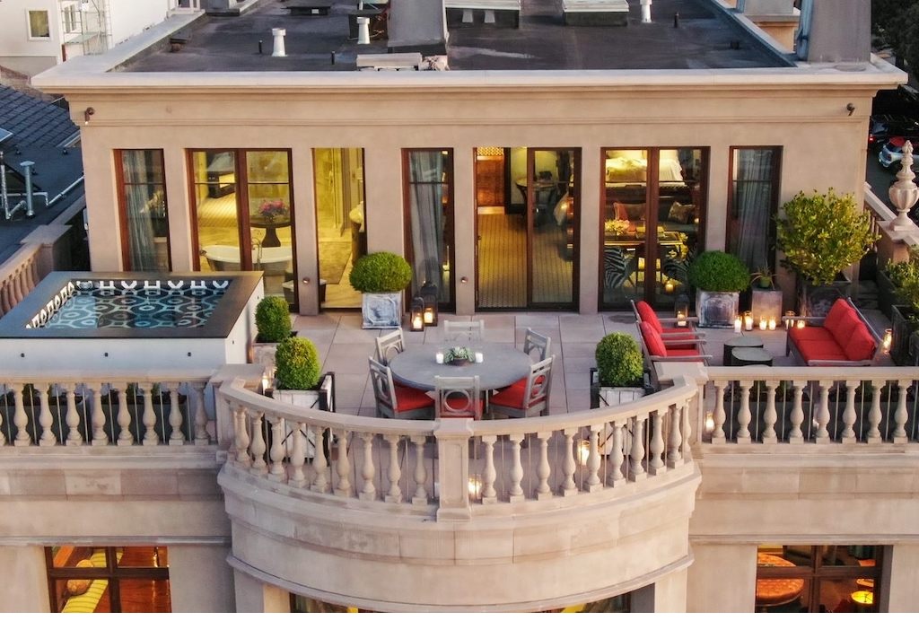 2799 Broadway mansion