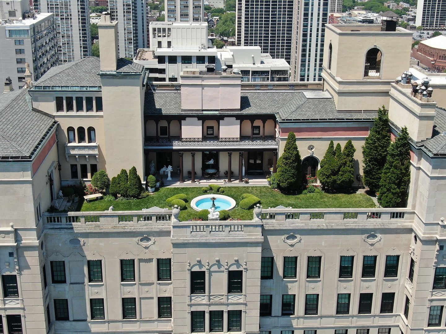 1500 Lakeshore Drive