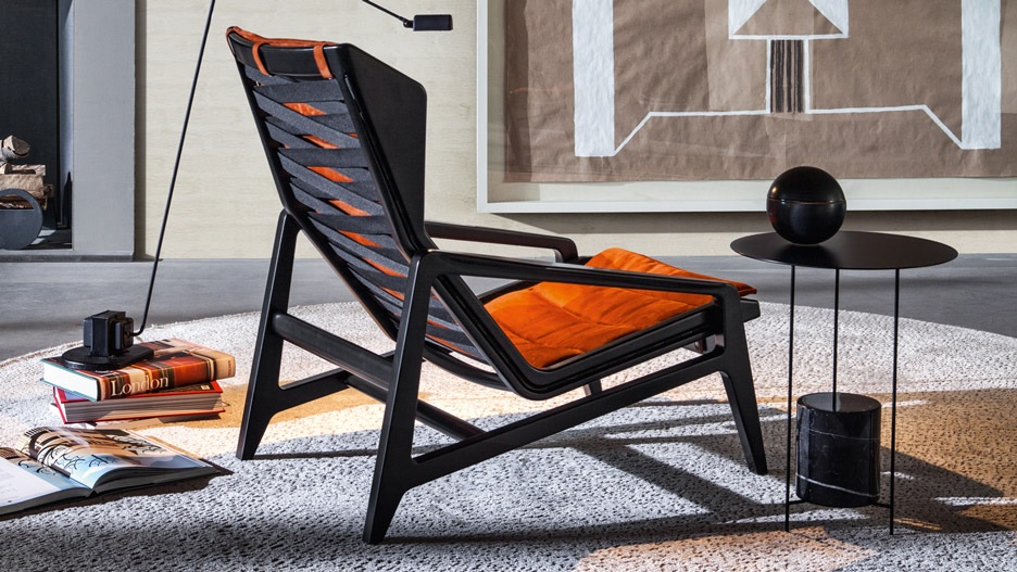 The Molteni & C armchair "D.156.3"