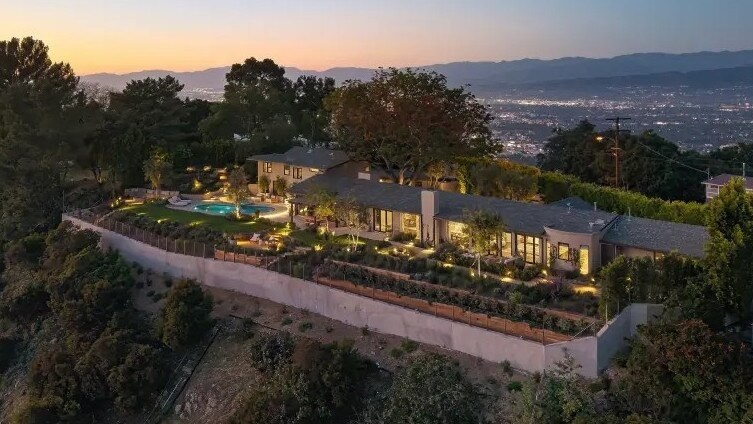 Chris Evans hollywood home, Noel Kleinman via NY Post.