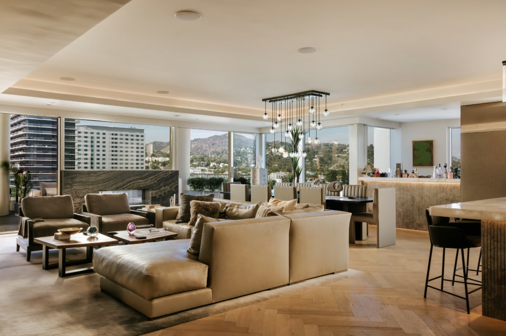 Unit 14A at 6250 Hollywood Boulevard, Christiesresocal.com