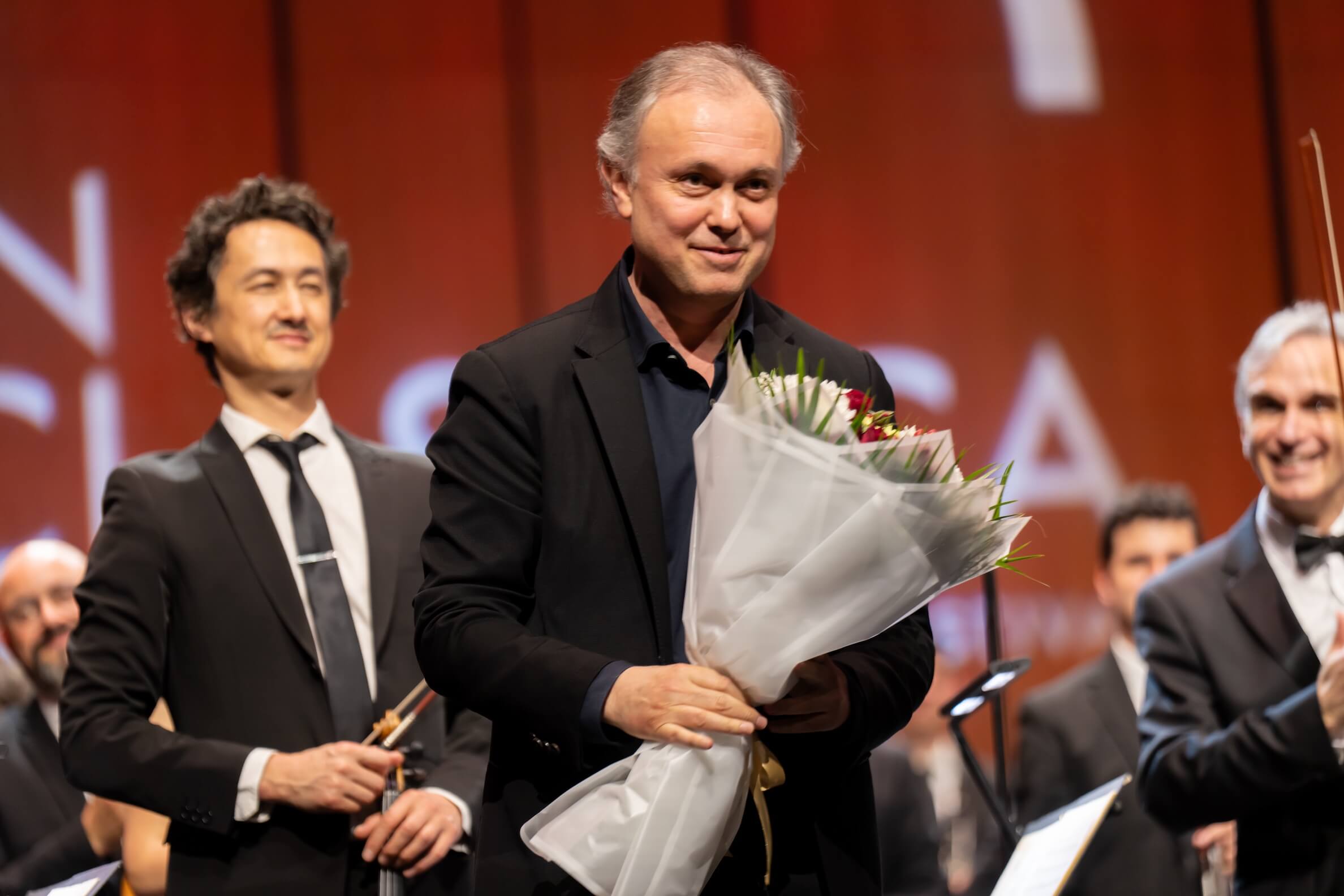 Alexey Shor on stage after a performance