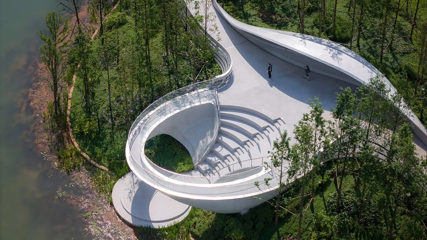 The striking open-air theatre is situated on rambling, manicured gardens. Image: ArchUp.Net