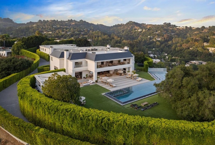 The "Bennifer" home was owned by Jennifer Lopez and Ben Affleck. Image: Stuff.co.nz.