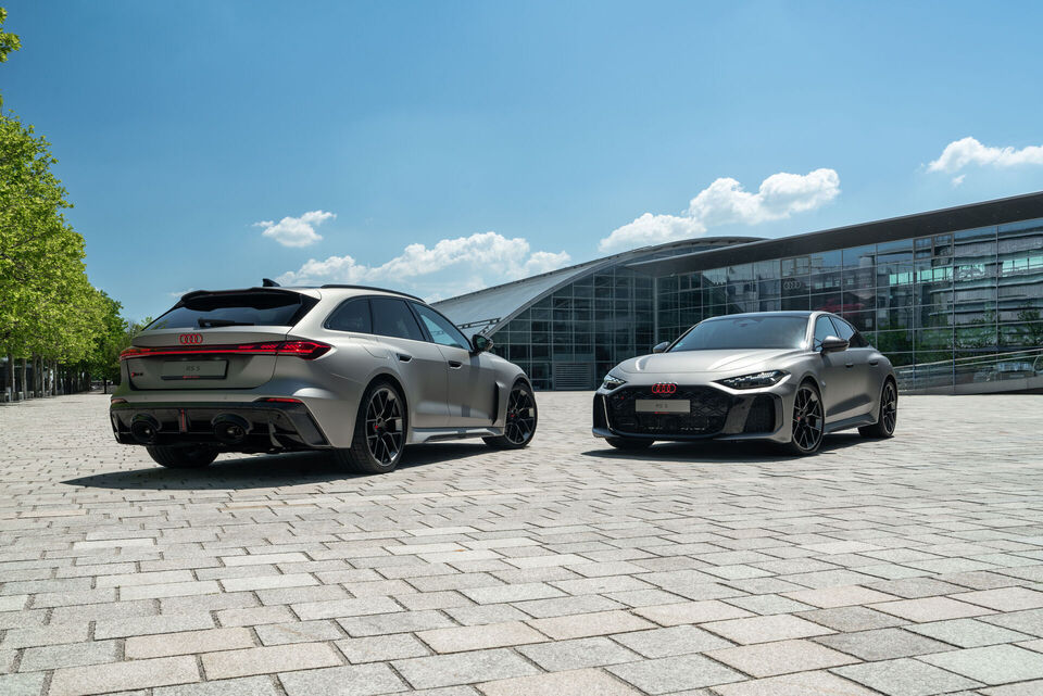 Audi RS 5 Avant debuted as part of the Formula 1 support program at the Grand Prix in Silverstone. Image: Audi.com
