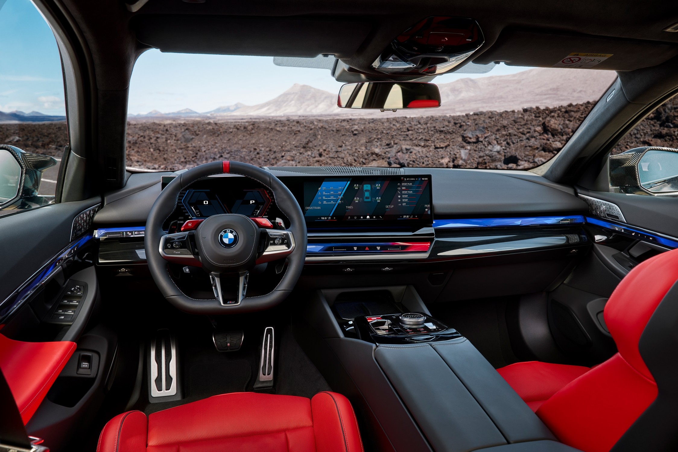 BMW M5 interior. Image: BMW Group.